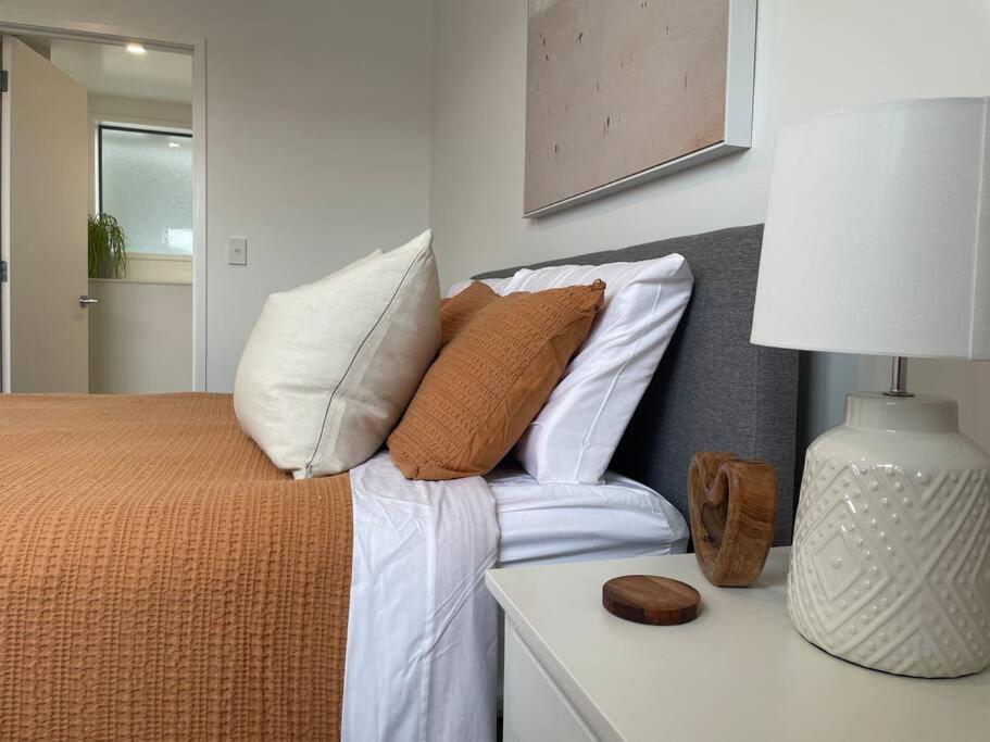 Parkside Retreat - 3 Beds -Sleeps 6 Near Westfield Villa Christchurch Exterior photo