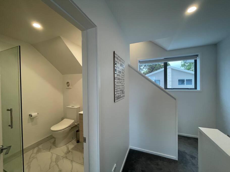 Parkside Retreat - 3 Beds -Sleeps 6 Near Westfield Villa Christchurch Exterior photo