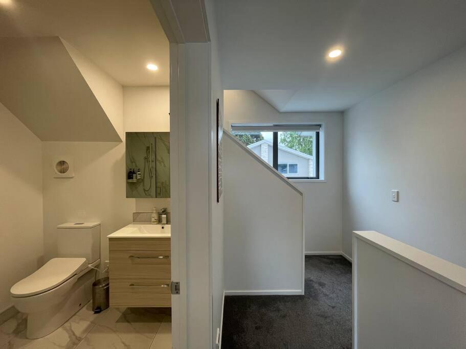 Parkside Retreat - 3 Beds -Sleeps 6 Near Westfield Villa Christchurch Exterior photo